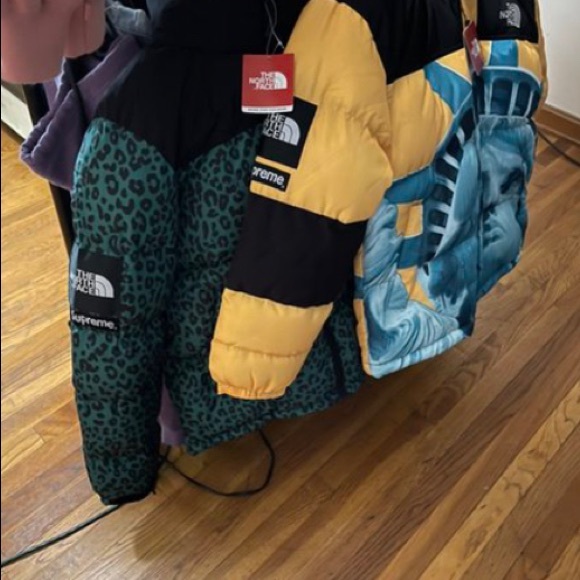 Supreme X The North Face Leopard Print Nuptse Jacket - Picture 6 of 7